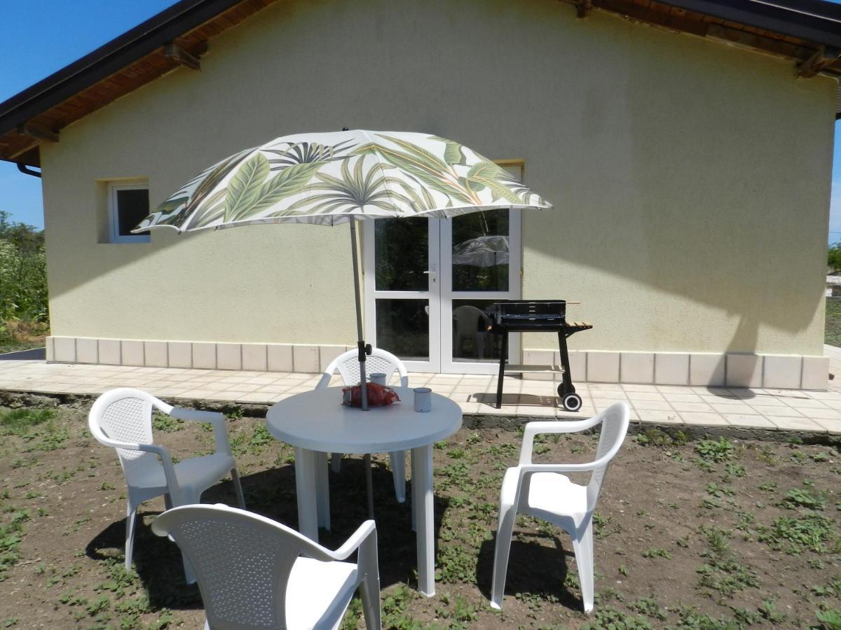 Villa Campo Ezerets Exterior photo